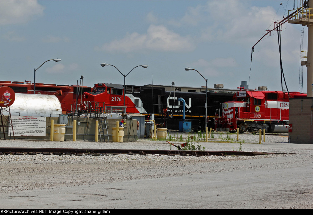 CN 2176 sits on the fuel line at the Trra shop's.